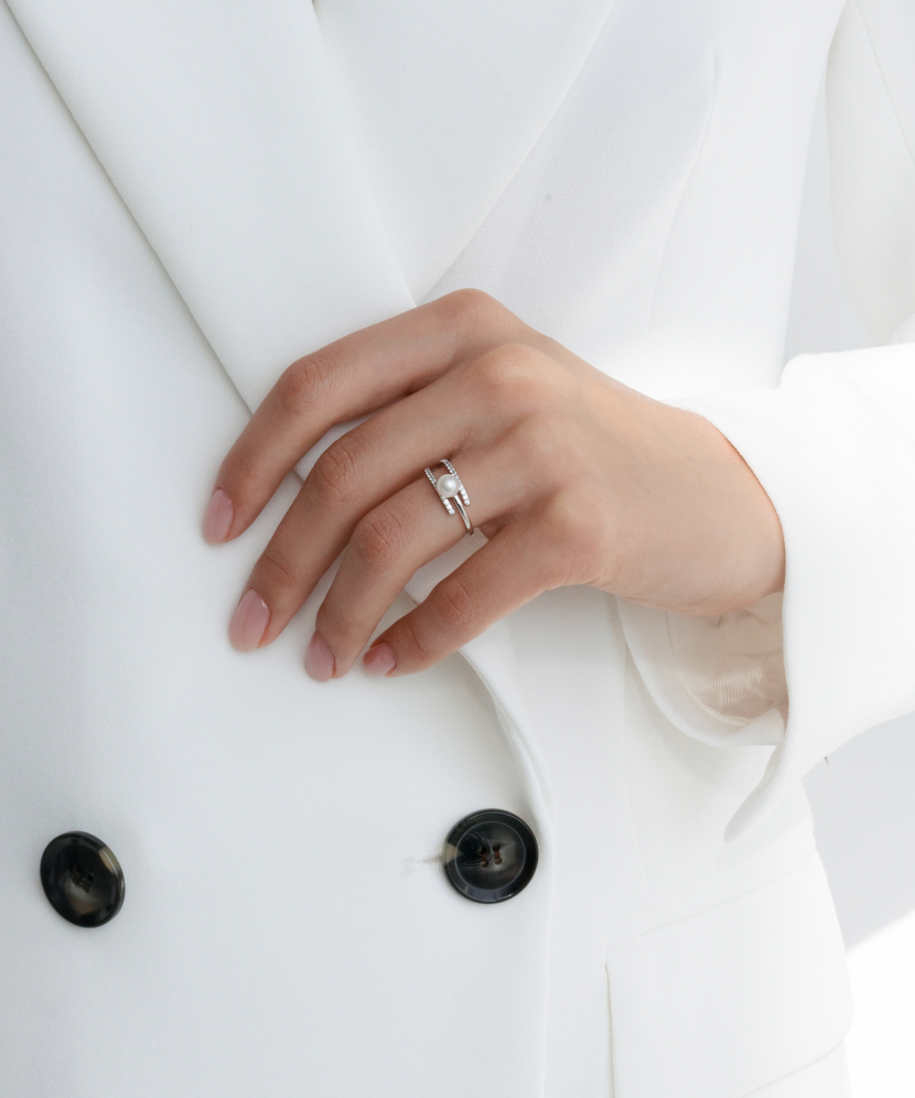 Sidabrinis žiedas su perlu ir cirkoniais - Sidabriniai žiedai - Goldinga