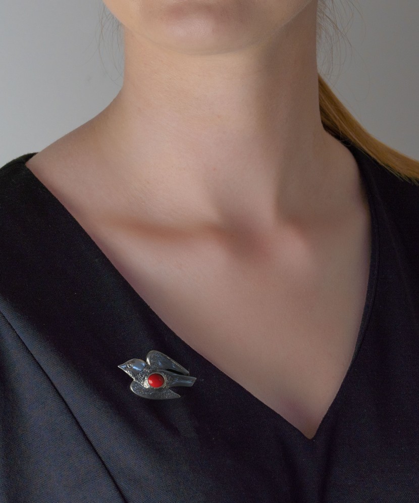 Sidabrinė sagė su koralu "Paukštis" - Sagės - Goldinga