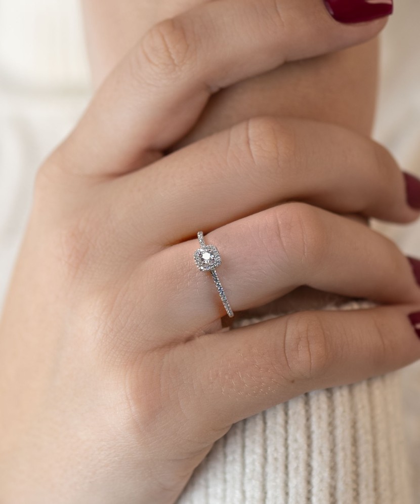 Balto aukso žiedas su cirkoniais - Auksiniai žiedai - Goldinga