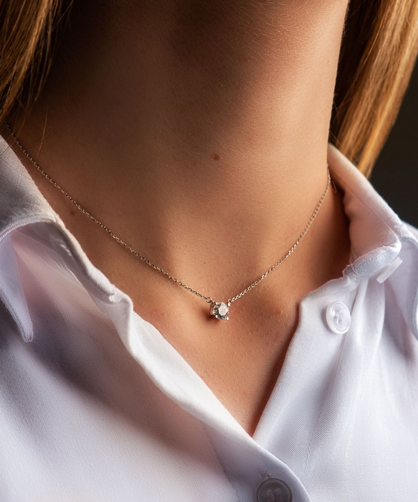 Balto aukso grandinėlė su cirkonio pakabuku - Auksinės grandinėlės su pakabukais - Goldinga