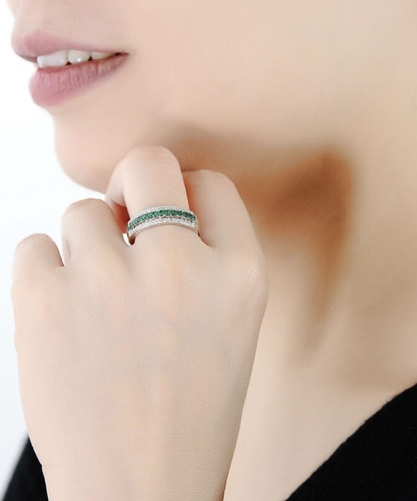 Sidabrinis žiedas su cirkoniais ir špineliais - Sidabriniai žiedai - Goldinga