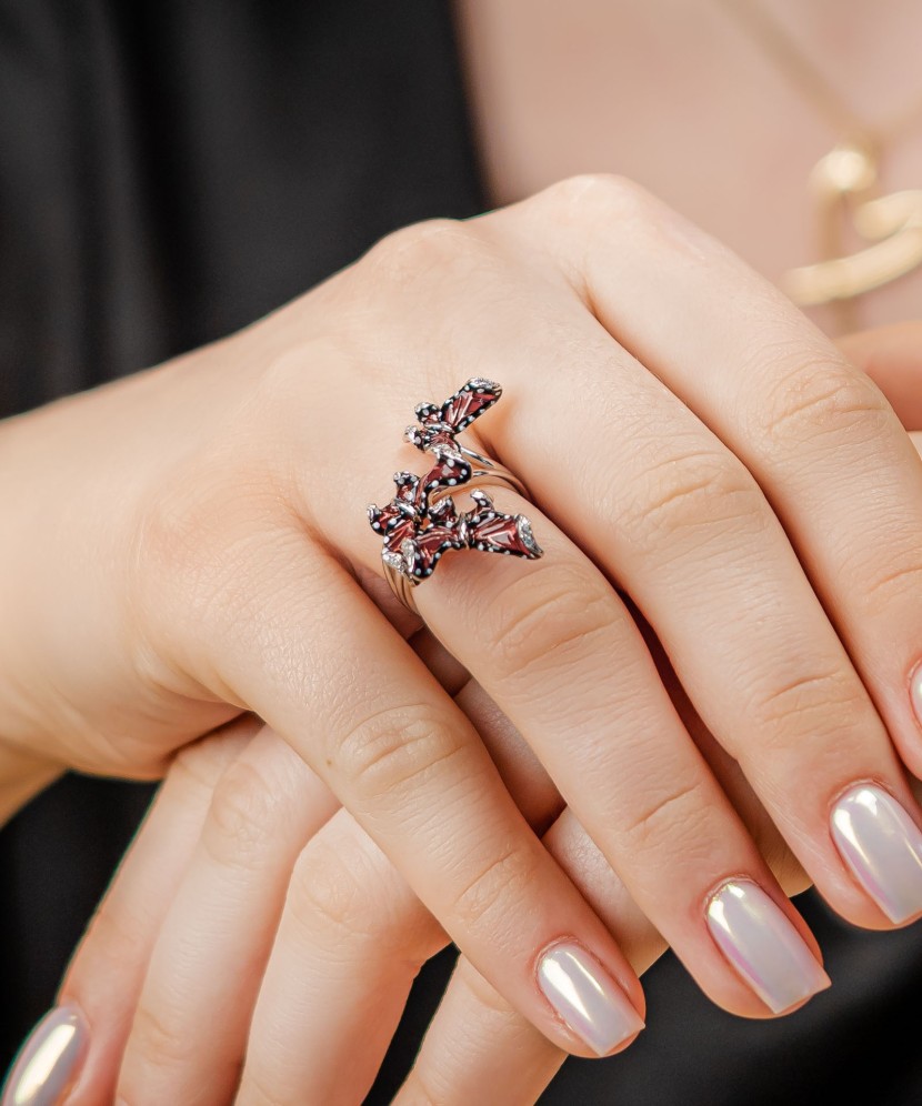 Sidabrinis žiedas su cirkoniais ir emale "Drugeliai"  - Goldinga