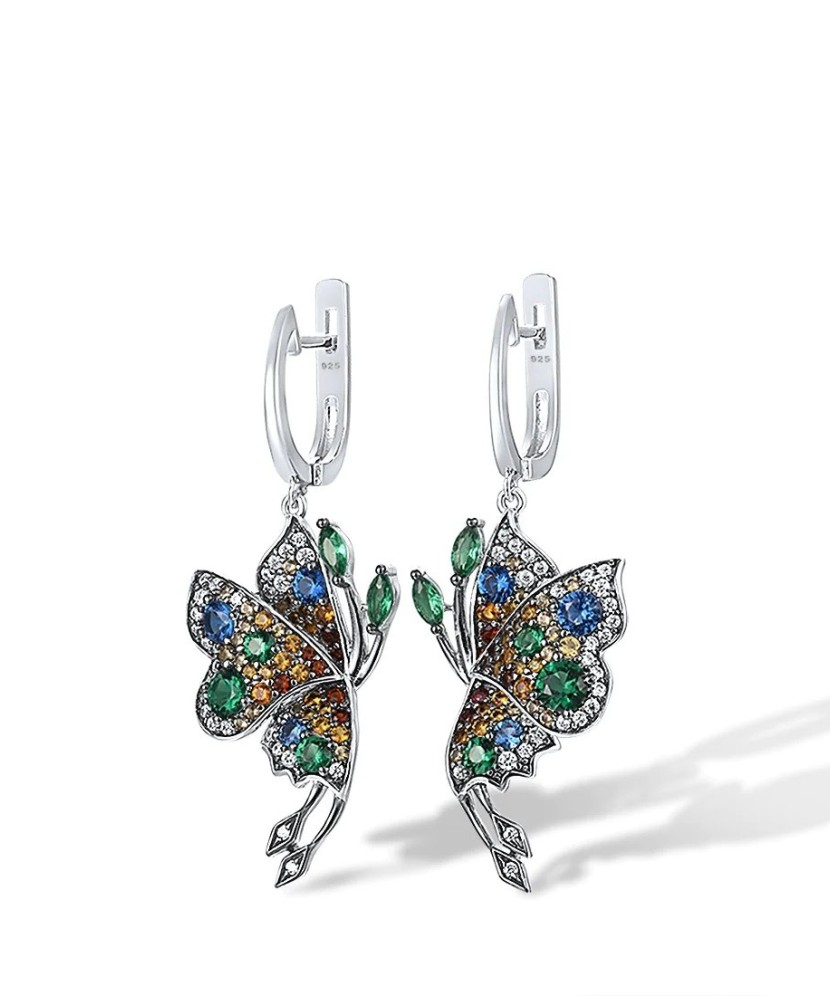 Sidabriniai auskarai su cirkoniais ir špineliais "Drugelis"