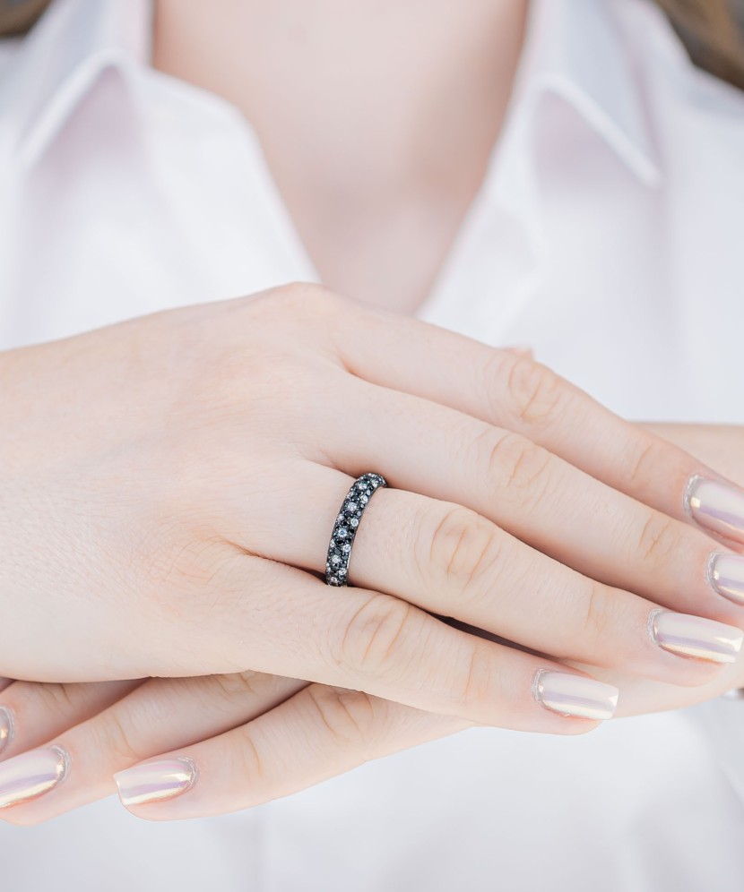 Sidabrinis žiedas su špineliu ir cirkoniais