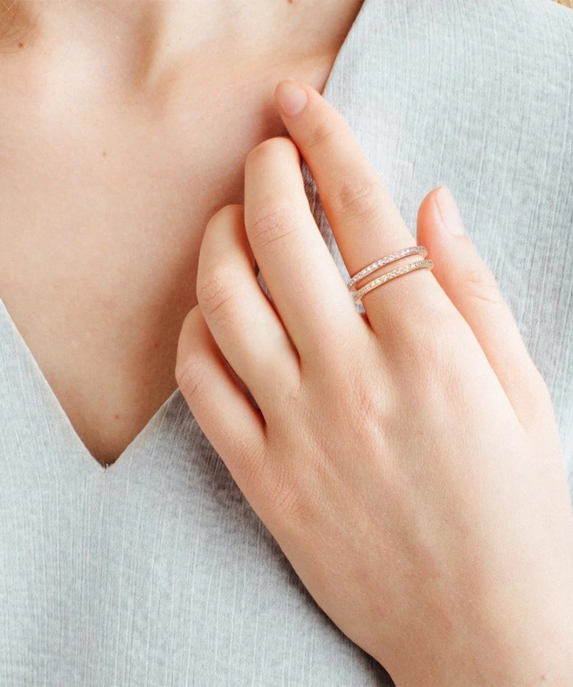 Paauksuotas sidabrinis žiedas su cirkoniais