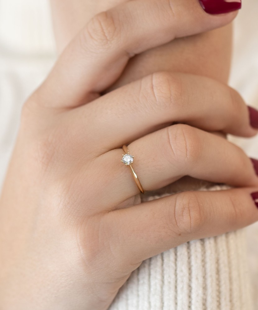 Auksinis žiedas su cirkoniu - Auksiniai žiedai - Goldinga