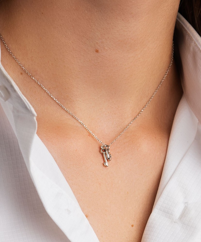 Sidabrinė grandinėlė su pakabuku "Spyna" - Sidabrinės grandinėlės su pakabukais - Goldinga