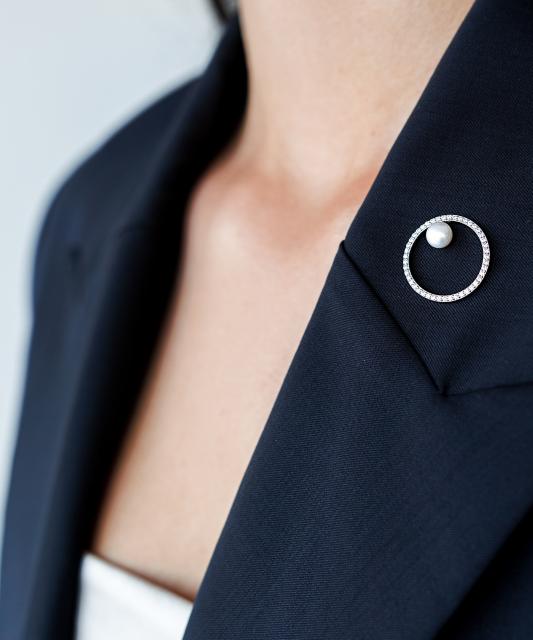 Sidabrinė sagė su perlu ir cirkoniais - Sagės - Goldinga