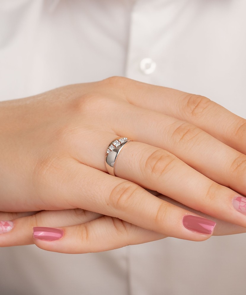 Auksinis žiedas su cirkoniais - Auksiniai žiedai - Goldinga