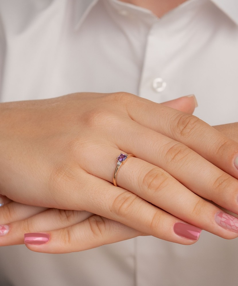 Auksinis žiedas su ametistu ir cirkoniais - Auksiniai žiedai - Goldinga
