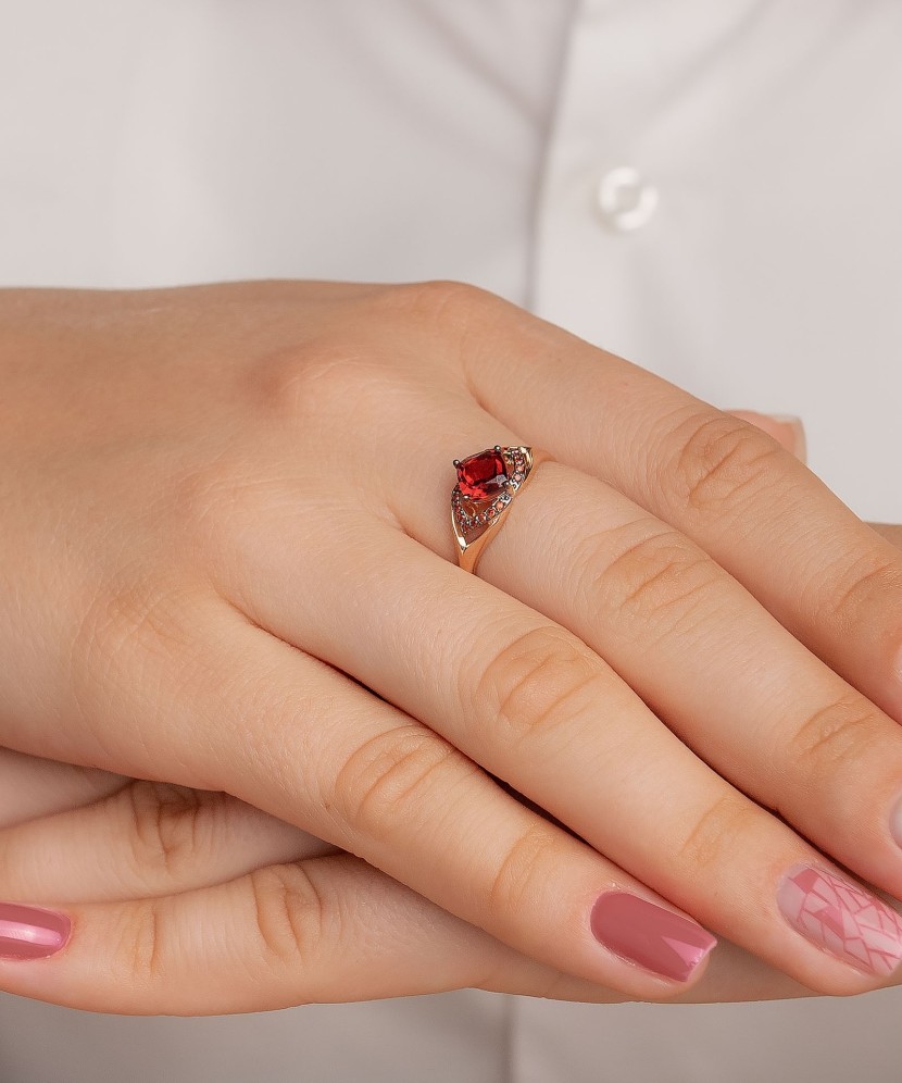 Auksinis žiedas su granatais ir cirkoniais - Auksiniai žiedai - Goldinga