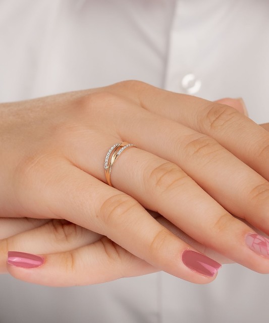 Auksinis žiedas su cirkoniais - Auksiniai žiedai - Goldinga