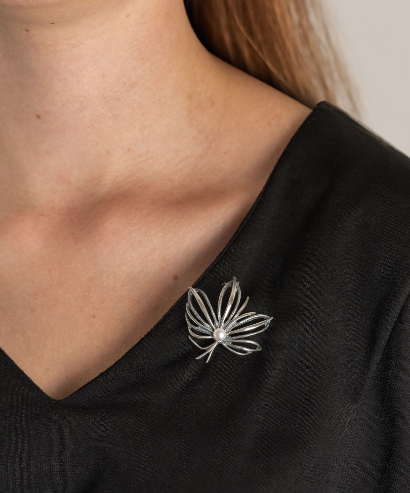 Sidabrinė sagė su perlu - Sagės - Goldinga