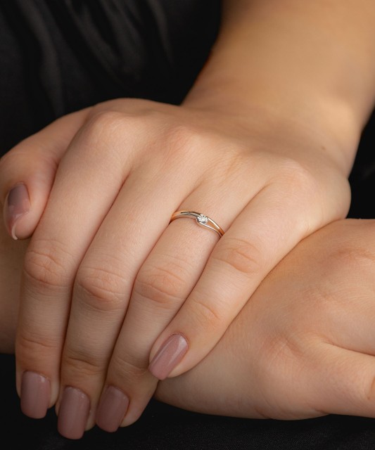 Auksinis žiedas su deimantu - Auksiniai Žiedai su brangakmeniais - Goldinga