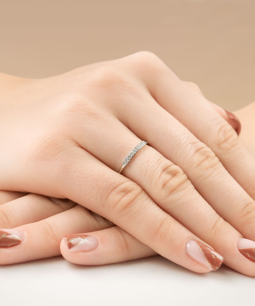 Balto aukso žiedas su deimantais - Auksiniai Žiedai su brangakmeniais - Goldinga