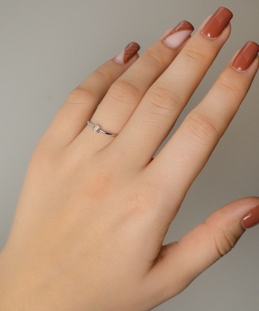 Sidabrinis žiedas su deimantu - Sidabriniai žiedai su brangakmeniais - Goldinga