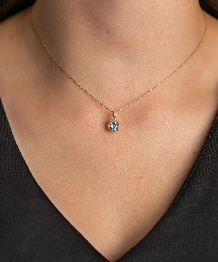 Auksinis pakabukas su topazu ir deimantais - Pakabukai su brangakmeniais - Goldinga