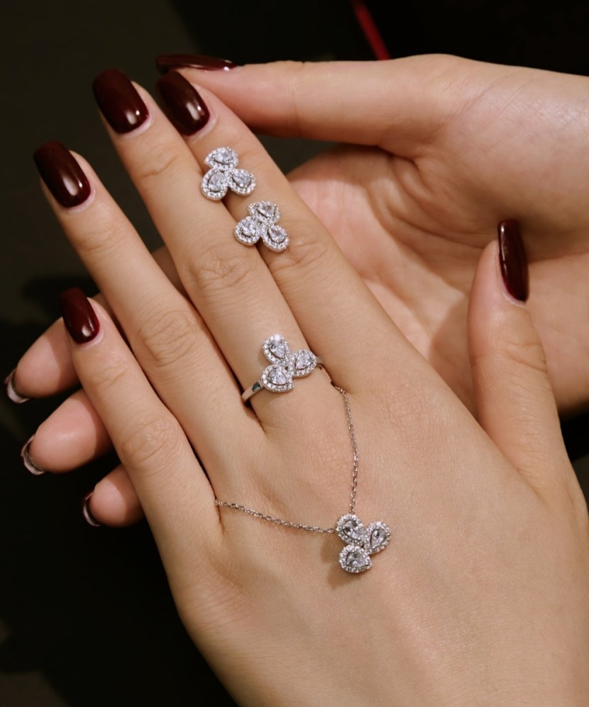 Sidabrinis žiedas su cirkoniais - Sidabriniai žiedai - Goldinga