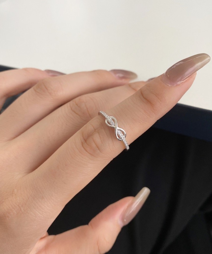 Sidabrinis žiedas su cirkoniais "Begalybė" - Sidabriniai žiedai - Goldinga