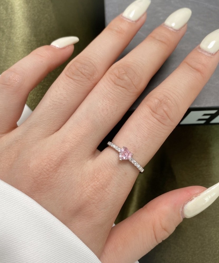 Sidabrinis žiedas su cirkoniais