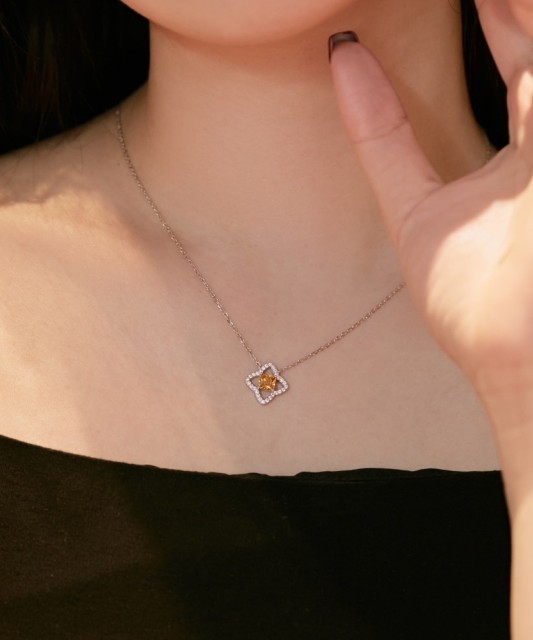 Sidabrinė Grandinėlė Su Cirkonio Pakabuku - Sidabrinės grandinėlės su pakabukais - Goldinga