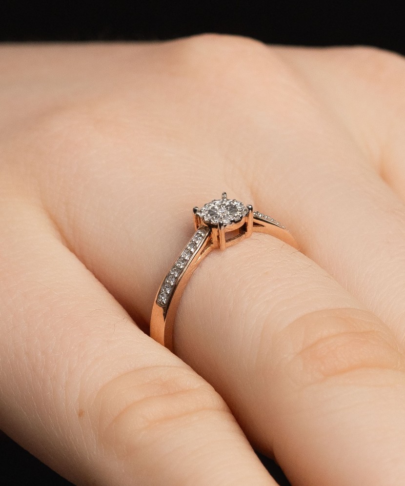 Auksinis žiedas su deimantais - Auksiniai Žiedai su brangakmeniais - Goldinga