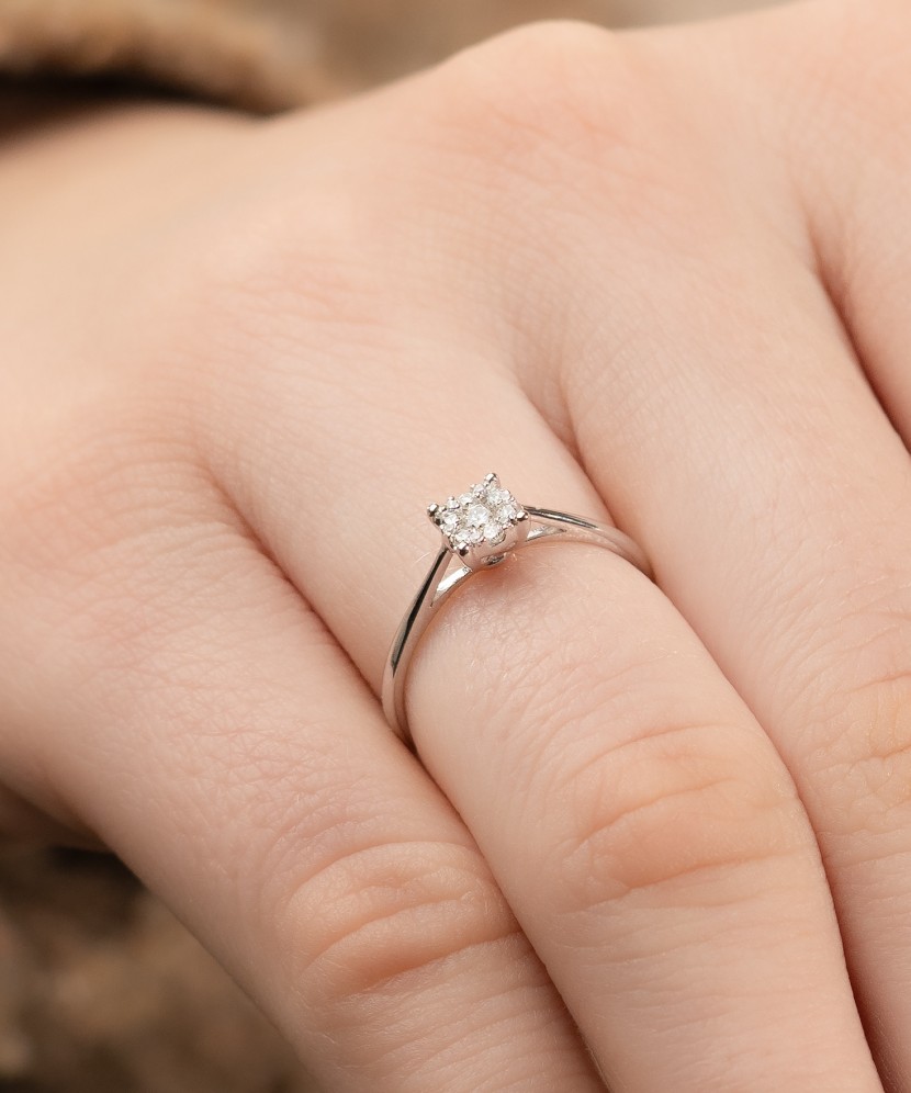 Balto aukso žiedas su deimantais - Auksiniai Žiedai su brangakmeniais - Goldinga