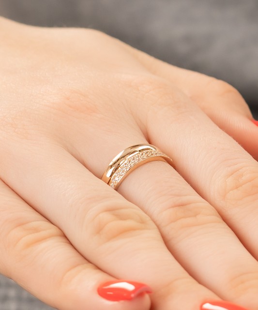 Auksinis žiedas su cirkoniais