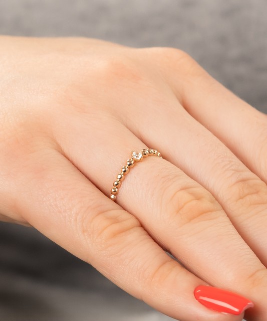 Auksinis žiedas su cirkoniu