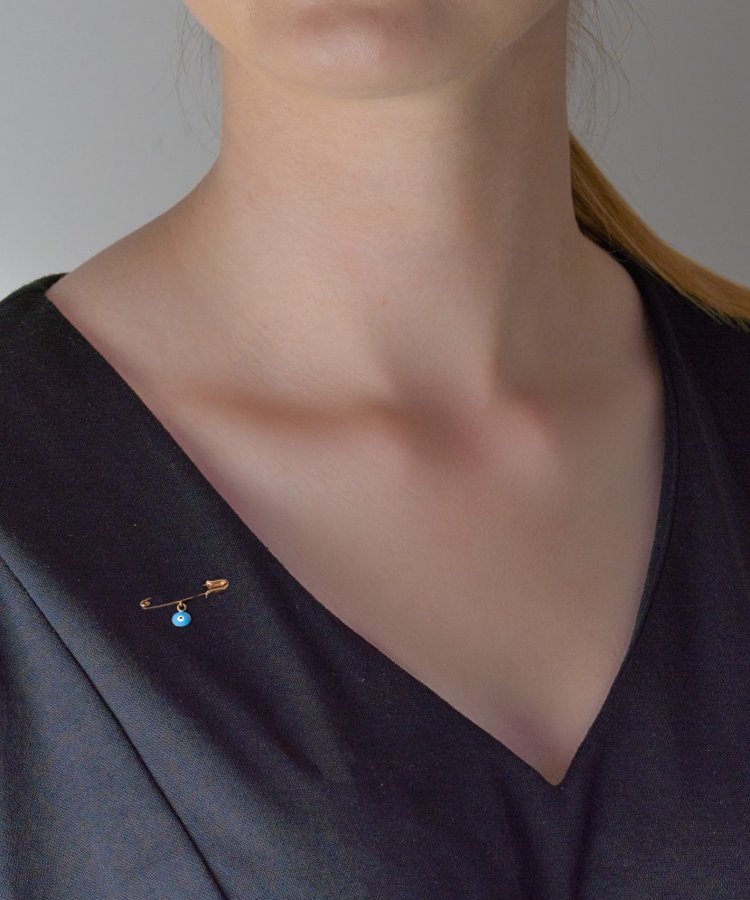 Auksinė sagė su emale