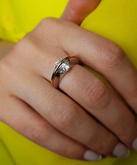 Sidabrinis žiedas dengtas auksu su cirkoniais - Sidabriniai žiedai - Goldinga