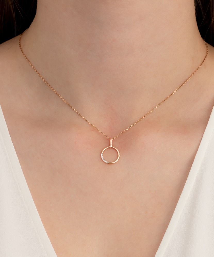 Auksinis pakabukas su deimantais