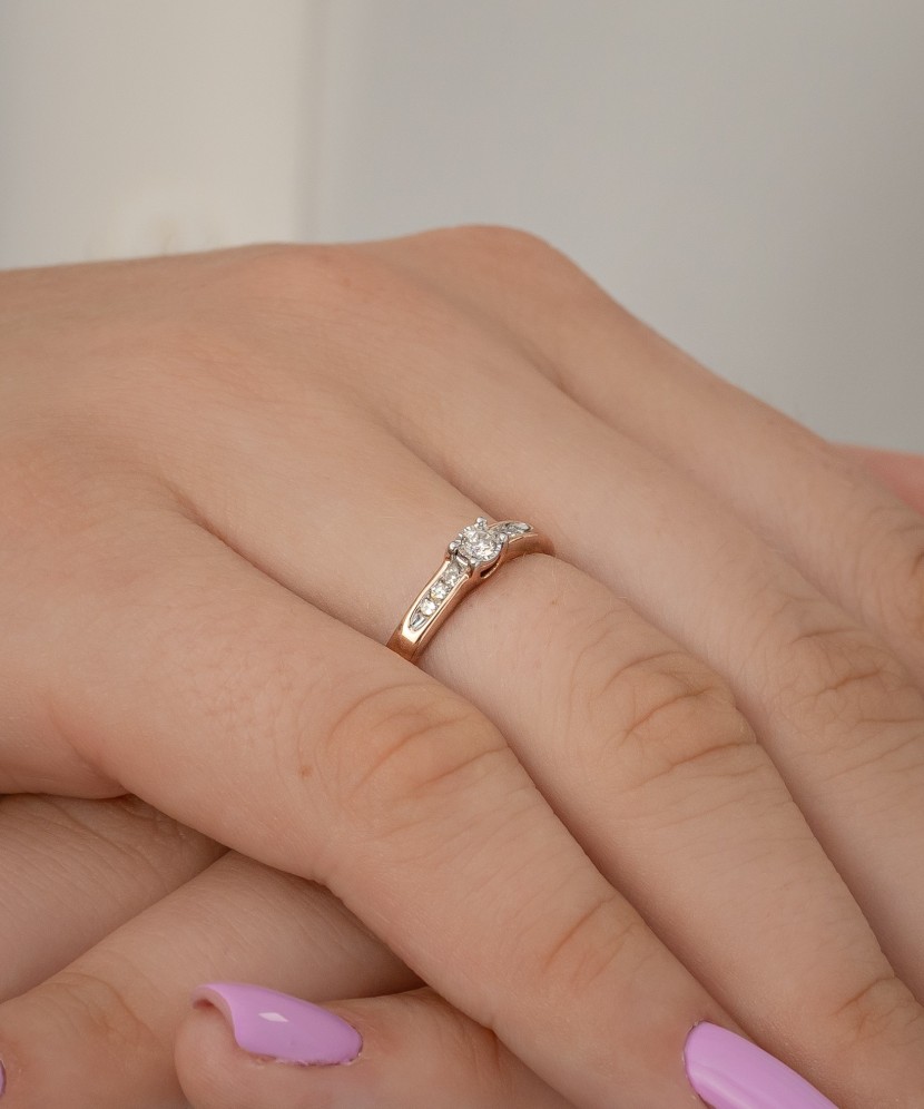 Auksinis žiedas su deimantais - Auksiniai Žiedai su brangakmeniais - Goldinga