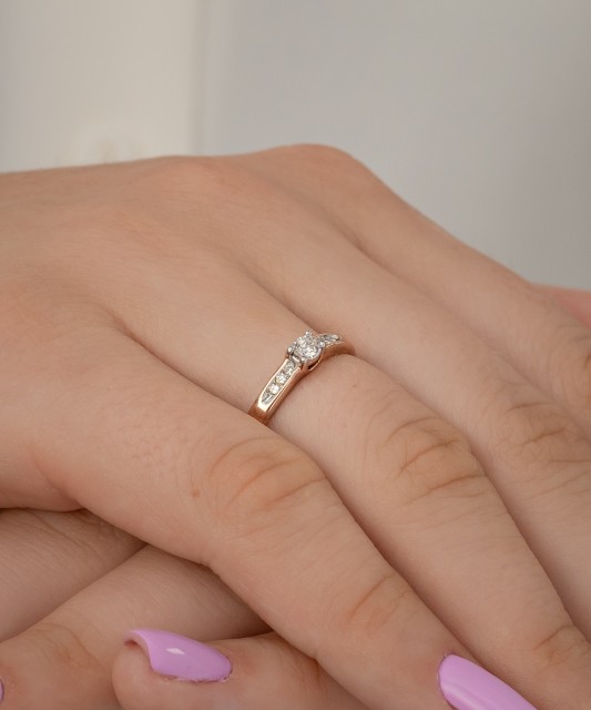 Auksinis žiedas su deimantais - Auksiniai Žiedai su brangakmeniais - Goldinga