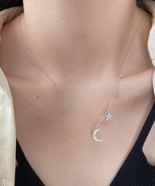 Sidabrinė grandinėlė su cirkonio pakabukais