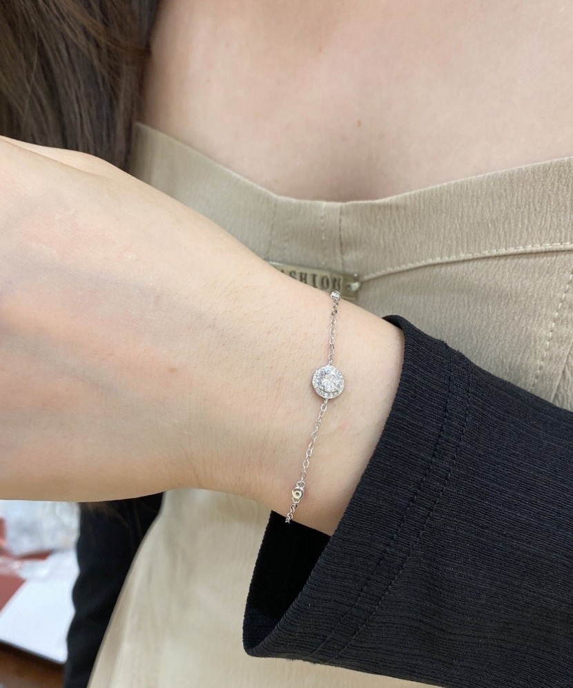 Sidabrinė apyrankė su cirkoniais