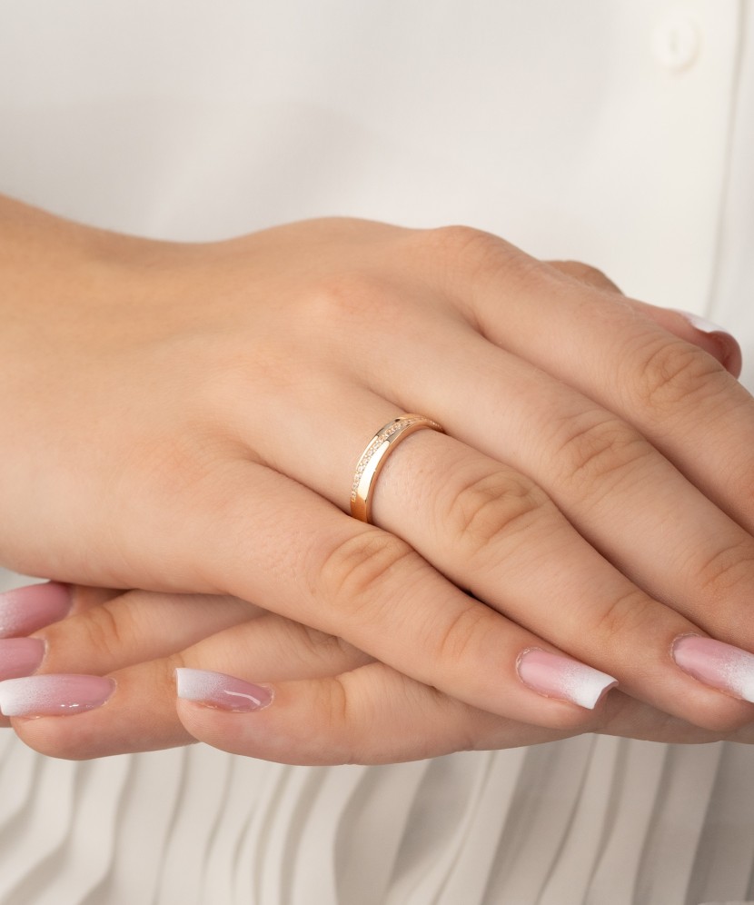 Auksinis žiedas su cirkoniais