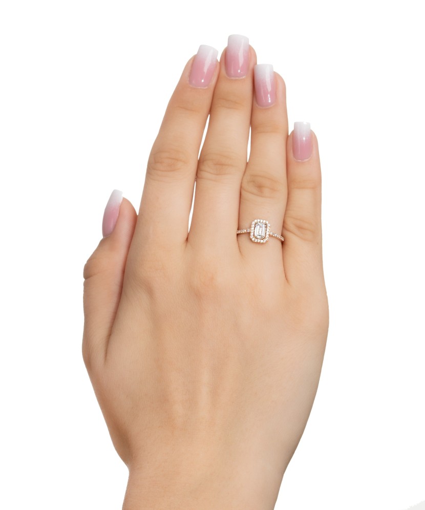 Auksinis žiedas su cirkoniais