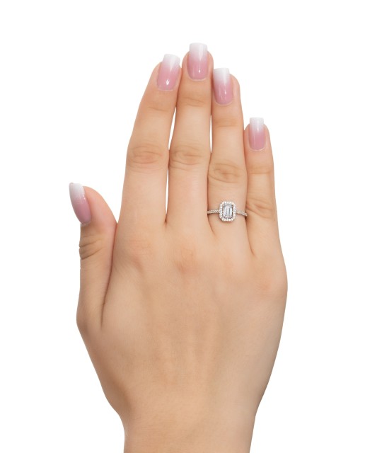 Balto aukso žiedas su cirkoniais