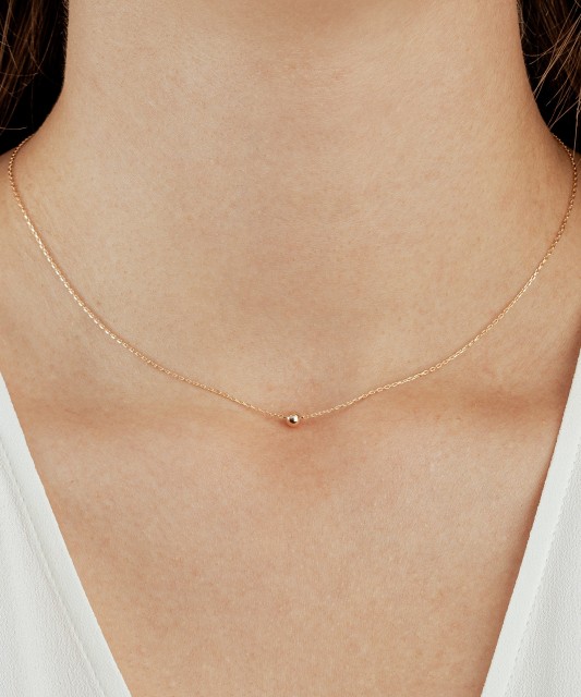 Auksinė grandinėlė su pakabuku