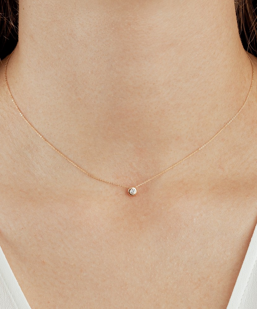 Auksinė grandinėlė su cirkonio pakabuku