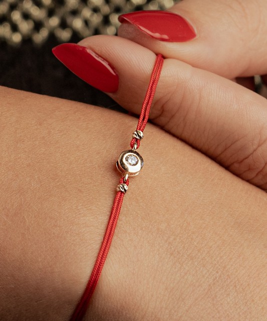 Raudono Siūlo Apyrankė Su Auksiniu cirkonio Pakabuku