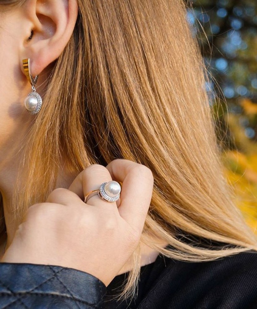 Sidabriniai auskarai dengti auksu su cirkoniais ir perlais