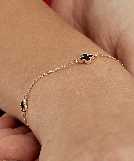 Auksinė apyrankė su oniksu