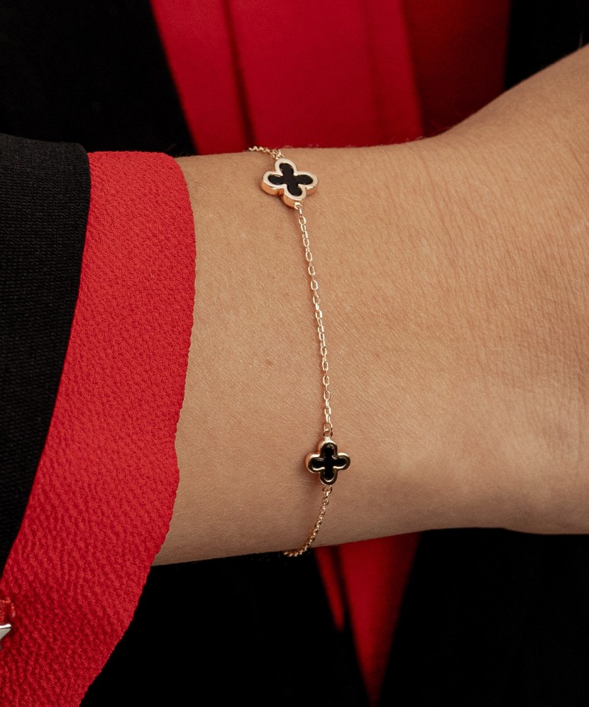 Auksinė apyrankė su oniksu