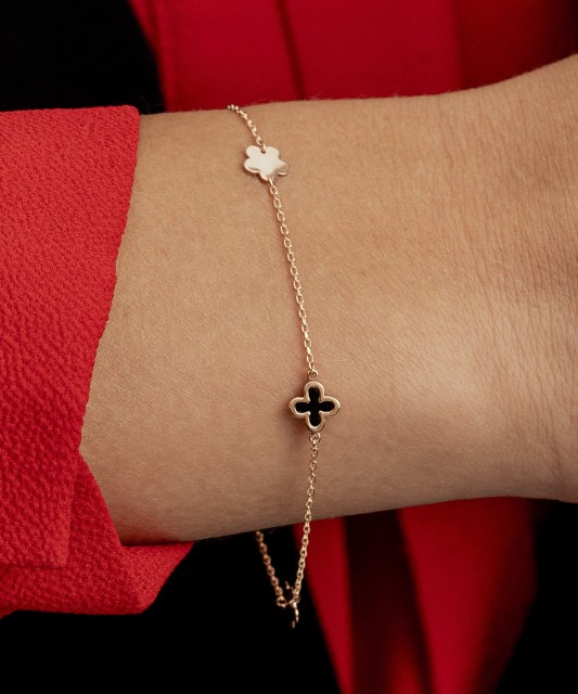 Auksinė apyrankė su oniksu