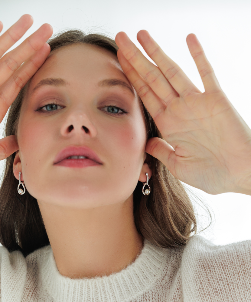 Sidabriniai auskarai su perlais ir cirkoniais