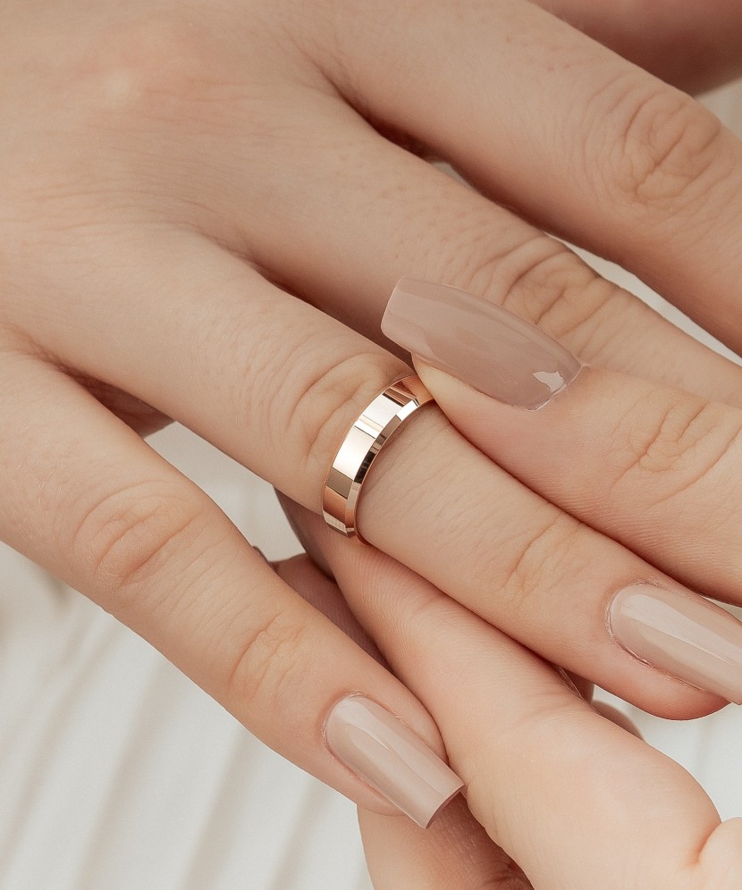 Auksinis vestuvinis žiedas 4.5mm su komfortu