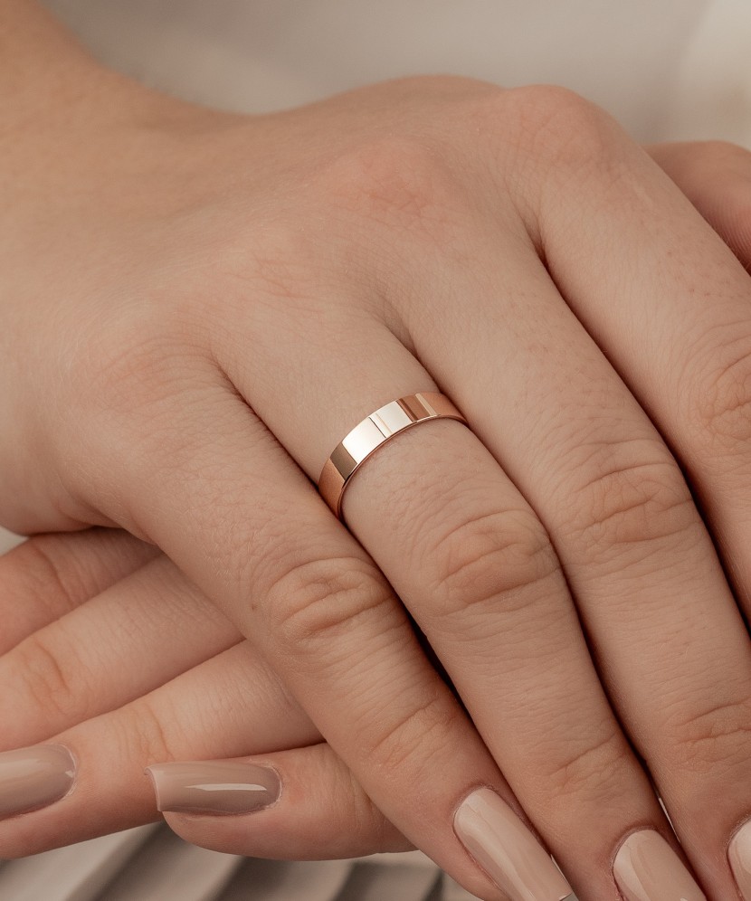 Auksinis vestuvinis žiedas 4mm su komfortu