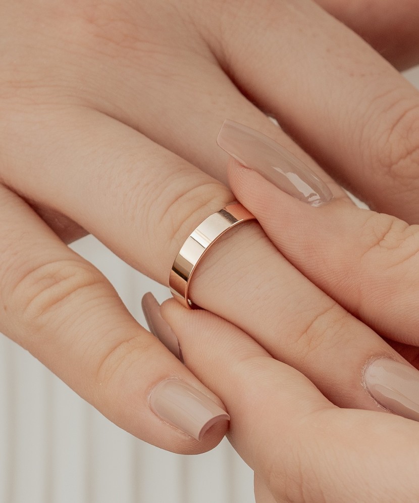 Auksinis vestuvinis žiedas 4mm su komfortu